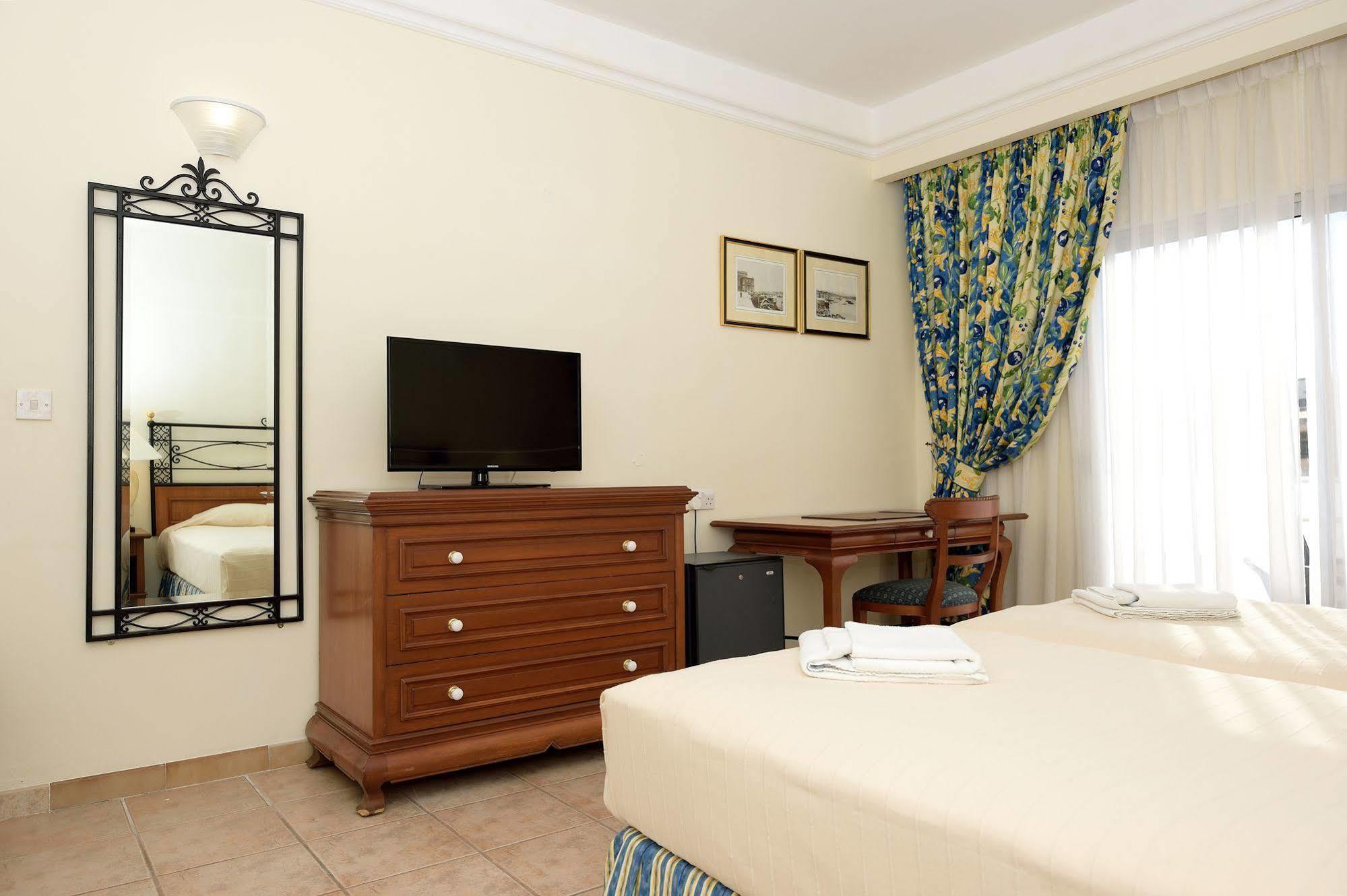 Oriana Hotel St. Paul's Bay Dış mekan fotoğraf